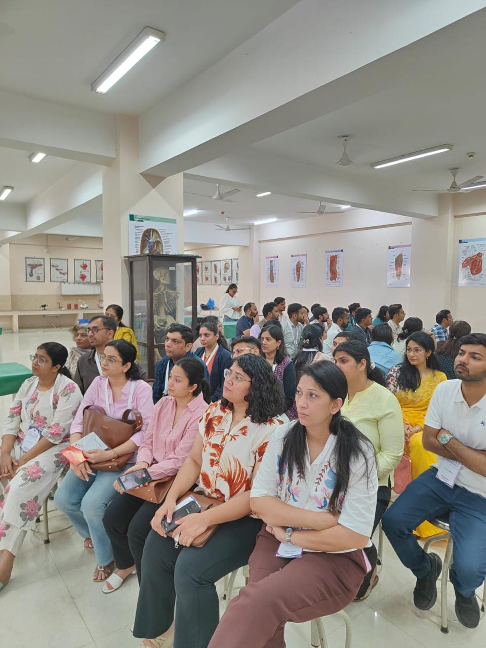 audience doctors anatomy lab laryngology workshop